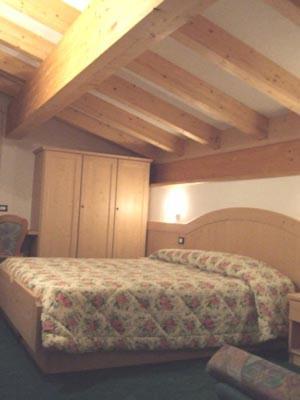Dolomiti Appart&Rooms Варена Екстериор снимка