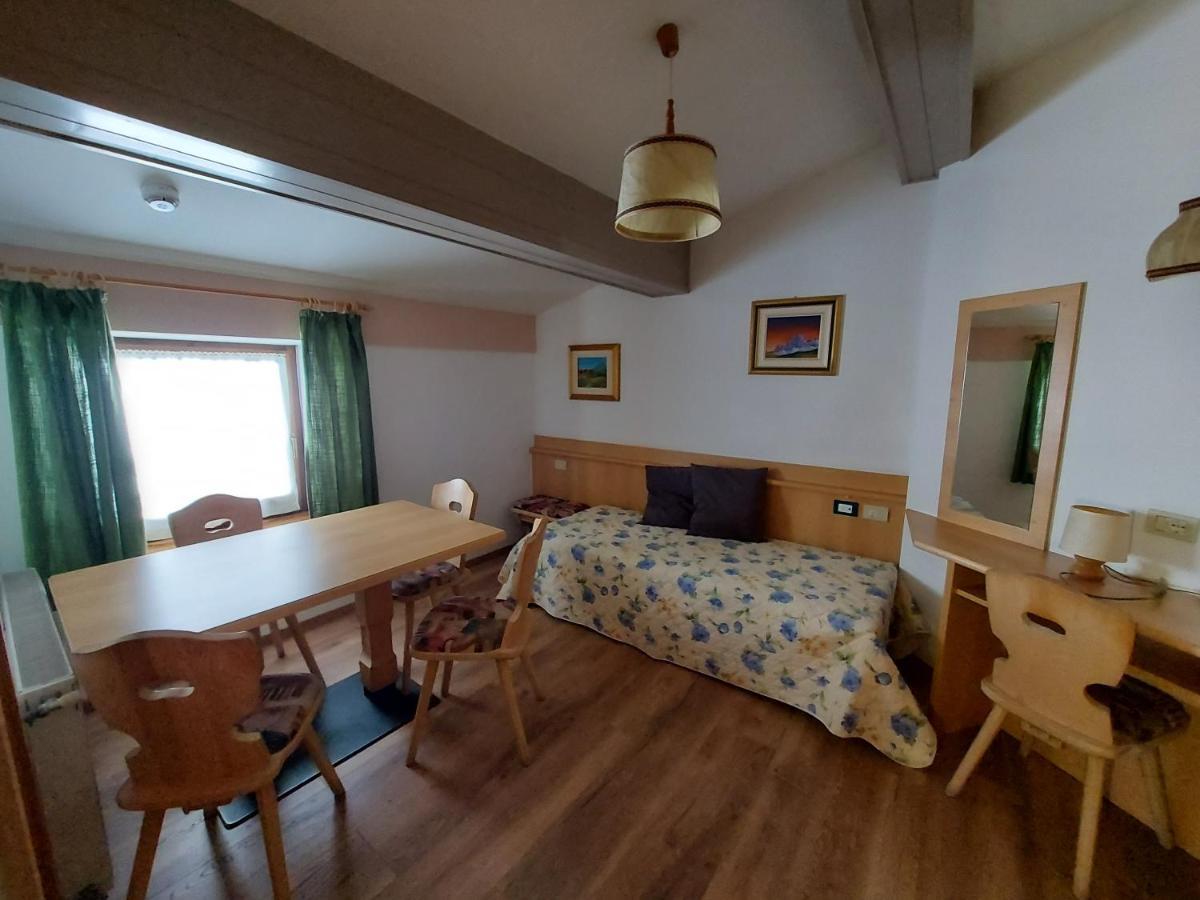 Dolomiti Appart&Rooms Варена Екстериор снимка