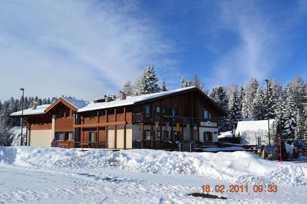 Dolomiti Appart&Rooms Варена Екстериор снимка