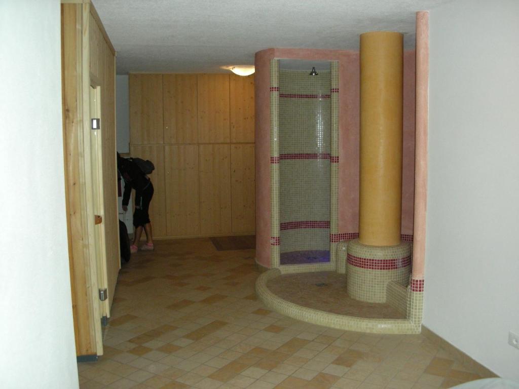 Dolomiti Appart&Rooms Варена Екстериор снимка